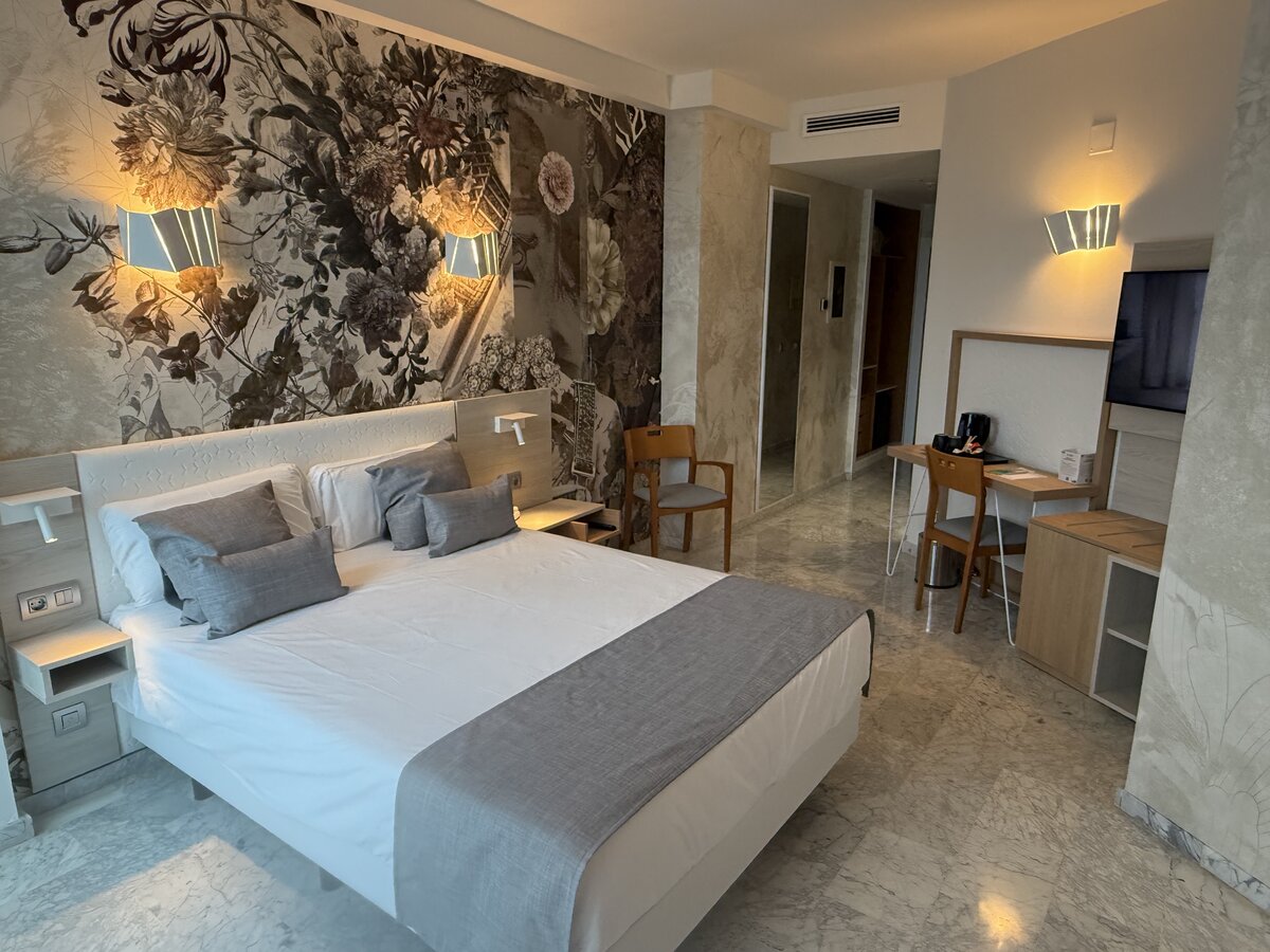 Double or Twin Accessible