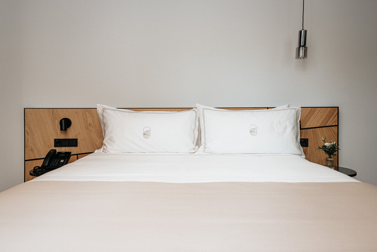 Single Superior King Bed