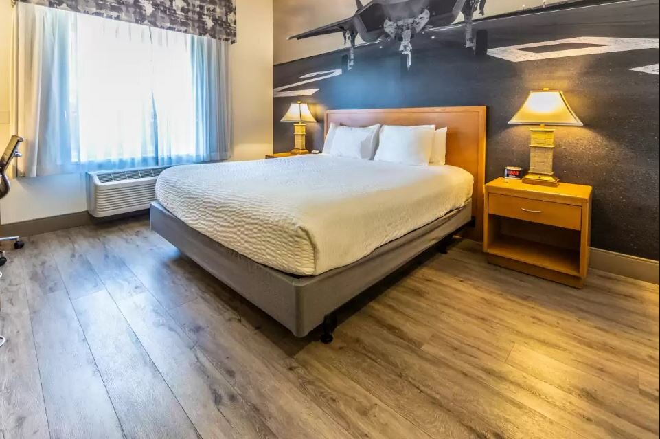 Double King Bed Non Smoking