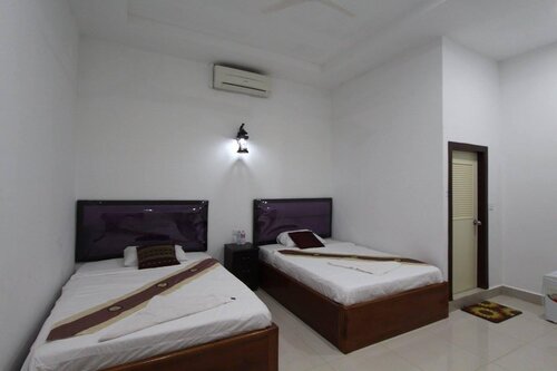 New Season Riverside Hotel