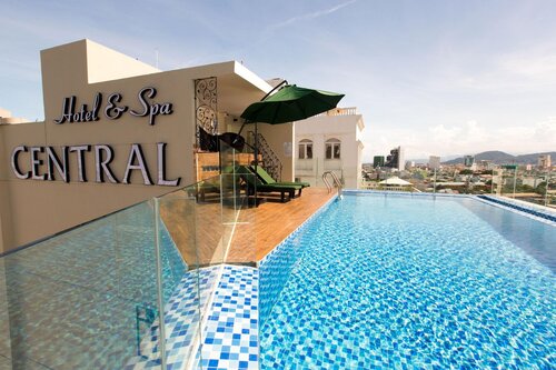 Central Hotel & Spa