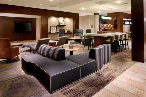 Courtyard By Marriott San Antonio Six Flags At The