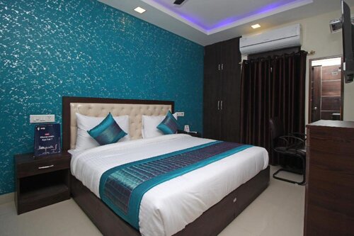 Hotel Tourist Palace