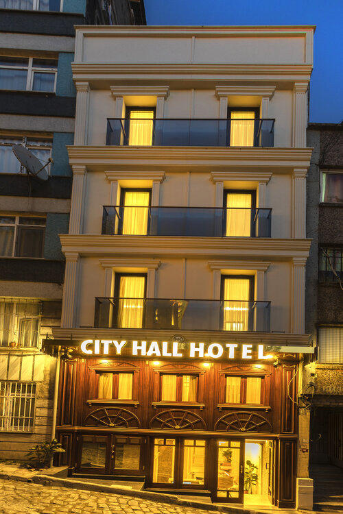 City Hall Hotel