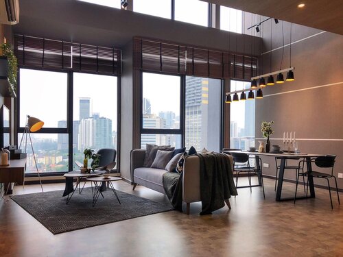 Expressionz Professional Suites By Luxurious Lifes