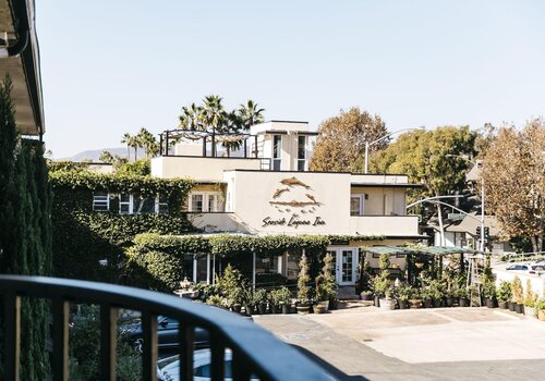 Seaside Laguna Inn & Suites Hotel