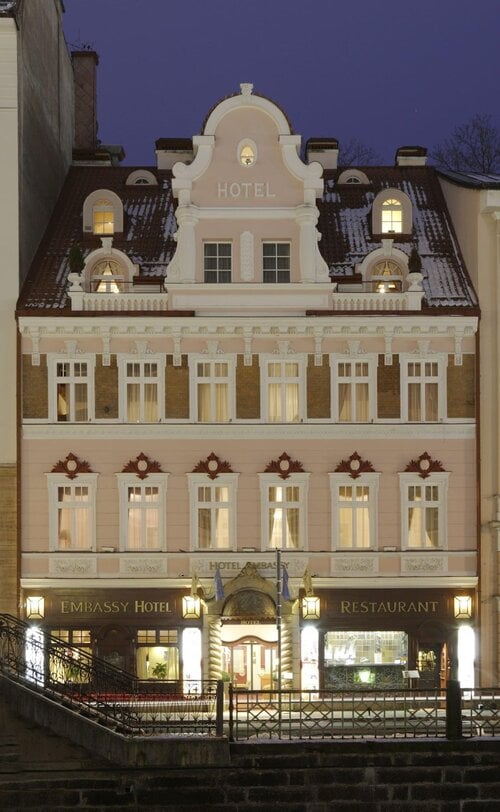 Hotel Embassy