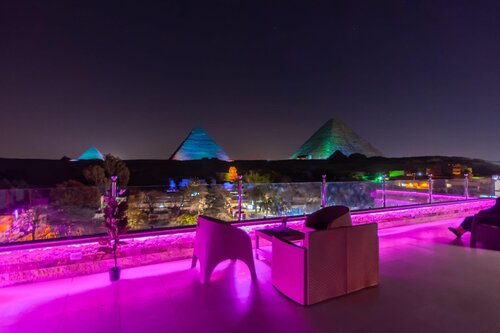 Panorama Pyramids Inn