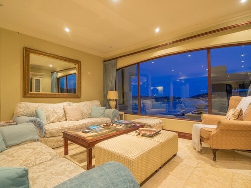 Villa Paradisa Guest House