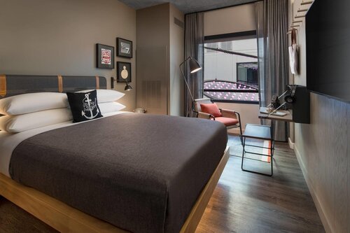 Moxy San Diego Downtown/Gaslamp Quarter