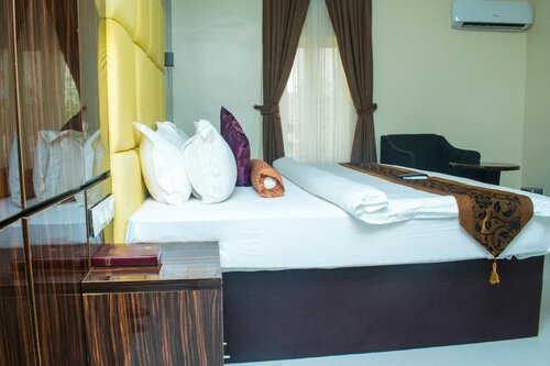 The Pennsylvania Avenue Hotel