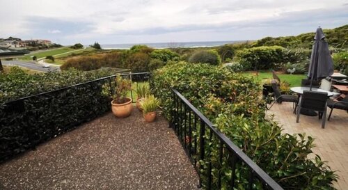 Beachfront Apartments Narooma