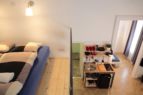 Maverick Apartments & Vintage Doubles