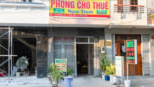 Ngoc Trinh Hotel Binh Tan by ZUZU