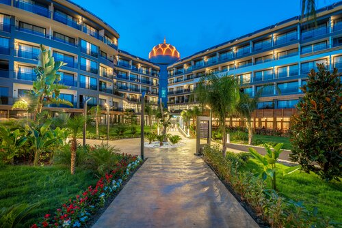 Arnor De Luxe Hotel & Spa