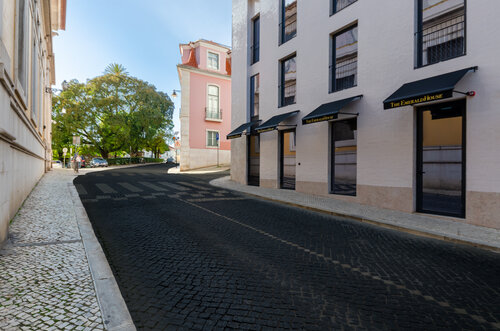 The Emerald House Lisbon, Curio Collection by Hilt