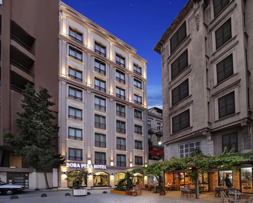 Dora Pera Hotel