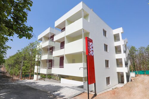 OYO 35724 The Green Orchid