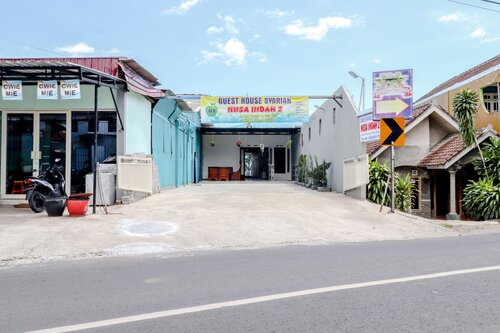 Guesthouse Nusa Indah Syariah 2 by ZUZU