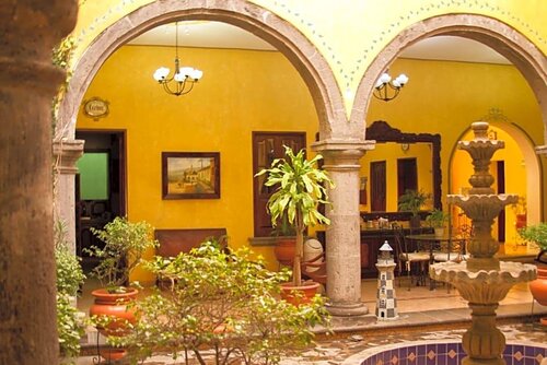 Casa Dulce María