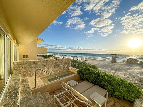 The Villas Cancun By Grandpark Royal Luxury Resort