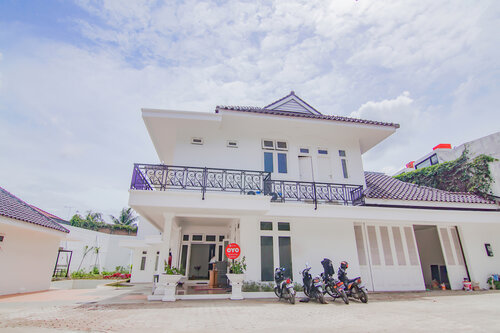 Super OYO 90342 Kemang Garden