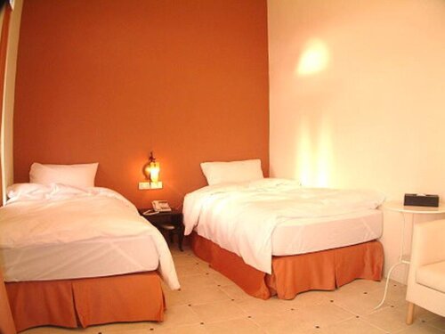 Bohemian Holiday Inn