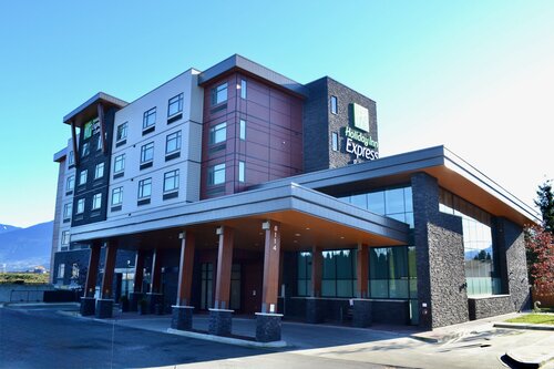 Holiday Inn Express & Suites Chilliwack East
