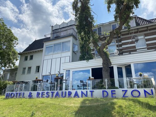 De Zon Hotel & Restaurant