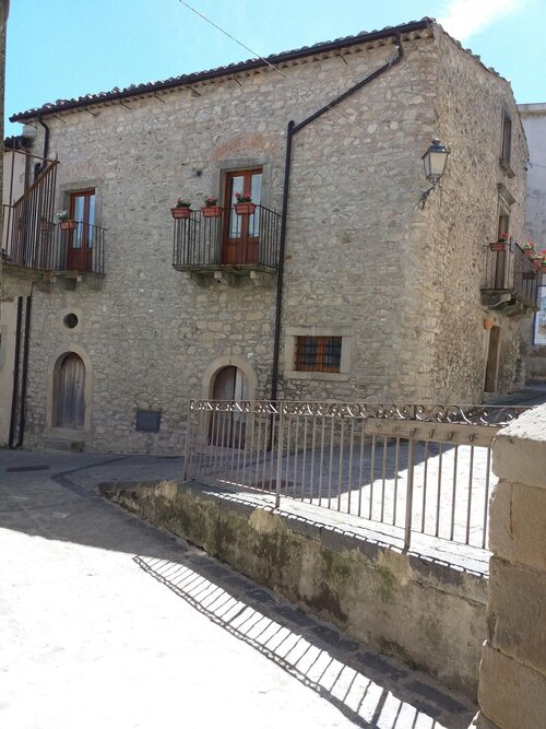 San Nicolò Holiday Home