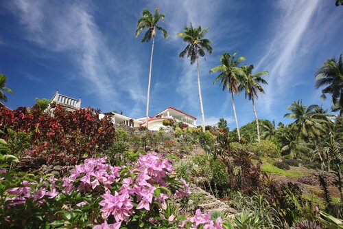 Guindulman Bay Tourist Inn
