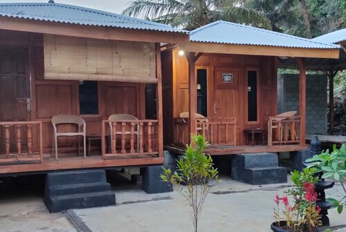 Limasan Mbah Darmo by ZUZU