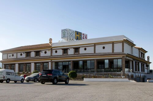Hotel Restaurante Dama De Baza