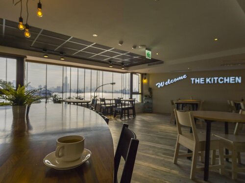 Watermark Hotel-The Harbour