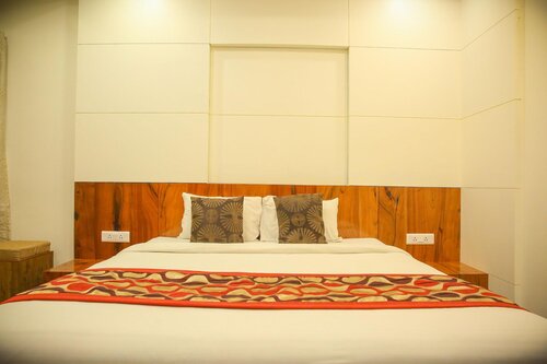 Hotel Madhuri Executive