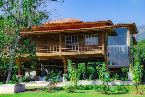 Hotel Rancho Guacamayos