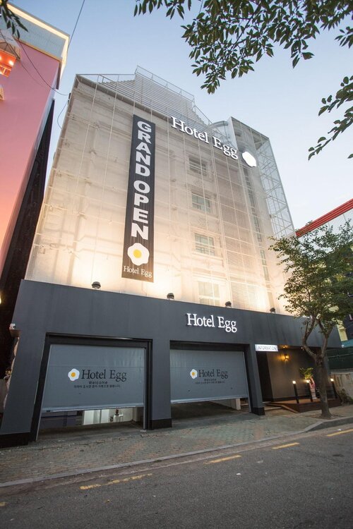 Hotel Egg