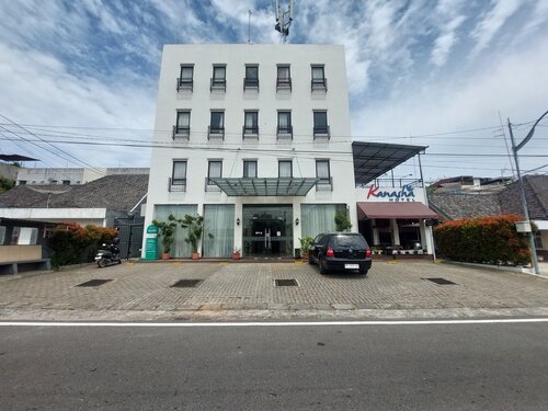 Kanasha Hotel by ZUZU