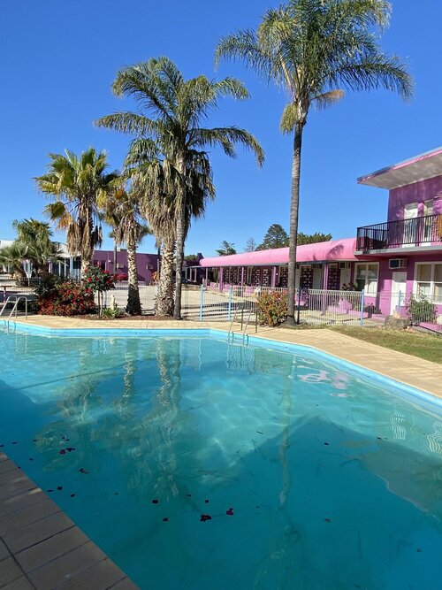 Paddle Steamer Motel