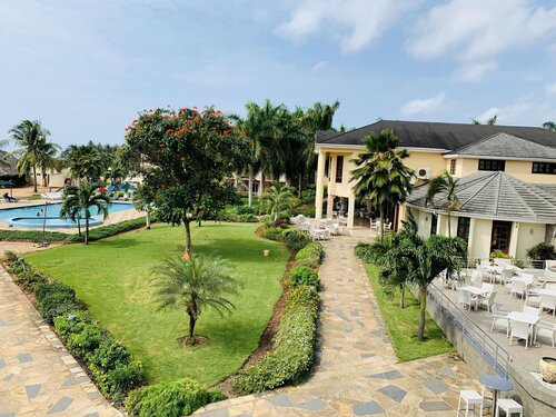 Tanga Beach Resort & Spa