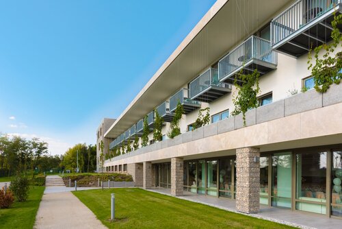 AKADEMIA HOTEL **** BALATONFURED