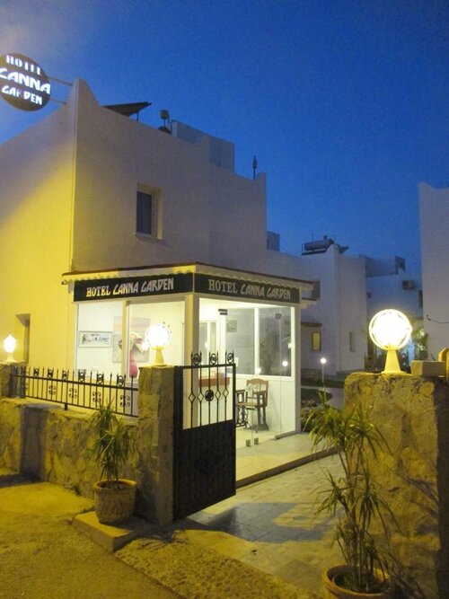 Canna Garden Hotel