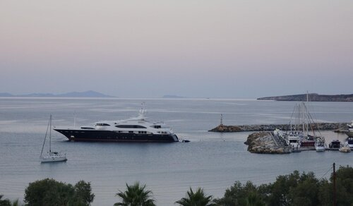 Alexandros Studios & Apartments