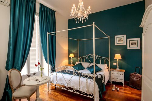 Avignonesi Suites - Daplace Collection