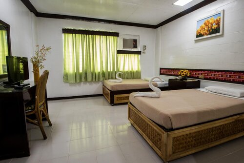 Family Country Hotel & Convention Center