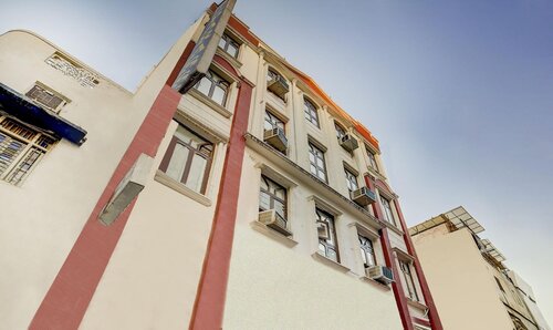 Treebo Trend Paras International