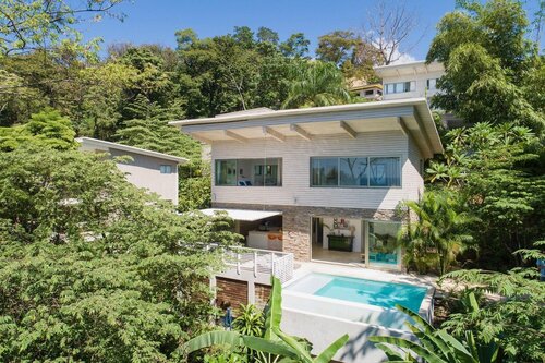 Akwa Santa Teresa Ocean View Villas & Rooms