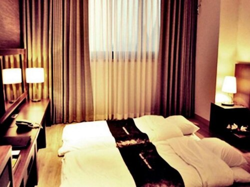 Hyunjin Tourist Hotel