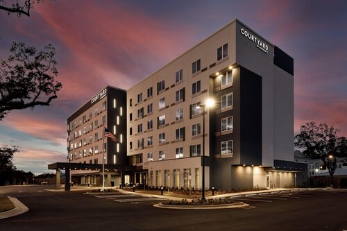 Courtyard By Marriott Pensacola West