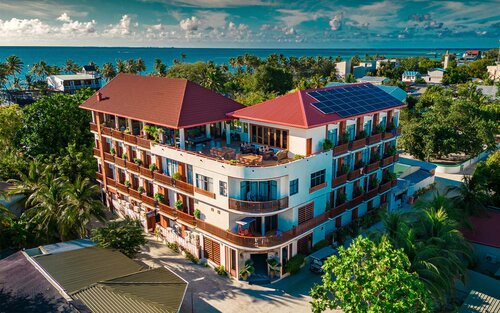 Araamu Holidays & Spa